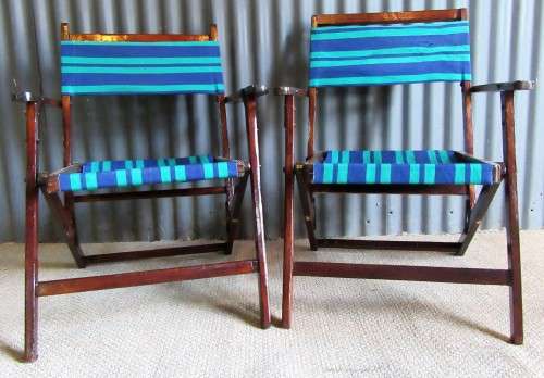 A STUNNING PAIR OF VINTAGE FOLD UP DECK CHAIRS