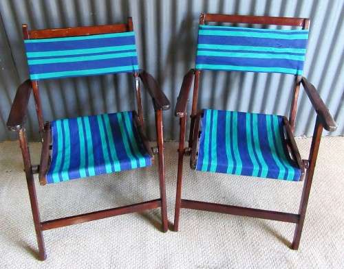 A STUNNING PAIR OF VINTAGE FOLD UP DECK CHAIRS