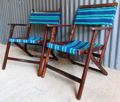 A STUNNING PAIR OF VINTAGE FOLD UP DECK CHAIRS