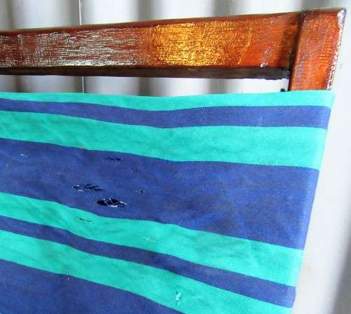 A STUNNING PAIR OF VINTAGE FOLD UP DECK CHAIRS