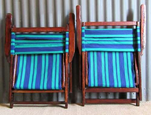 A STUNNING PAIR OF VINTAGE FOLD UP DECK CHAIRS