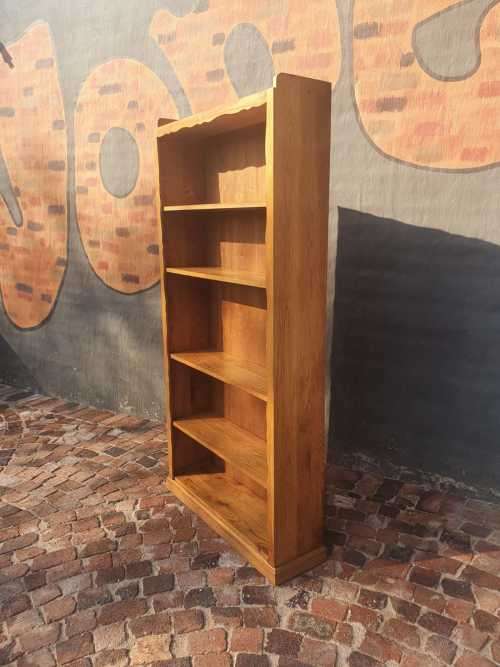 1.9 m Tall Solid Oak Bookshelf