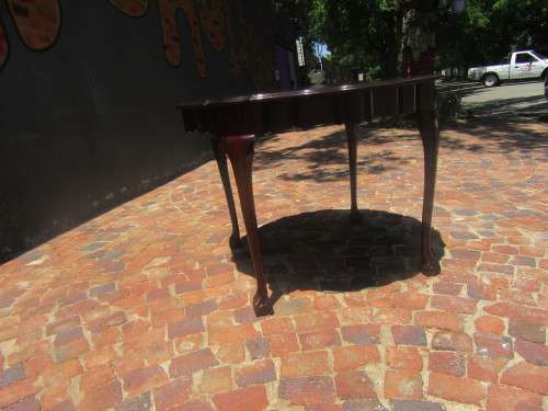 Rare Find Round Ball & Claw Four Seater Table
