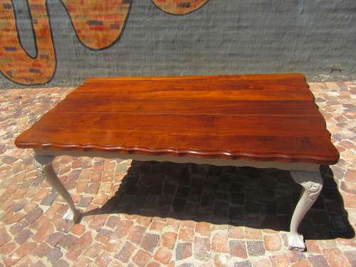 Gorgeous Antique Ball and Claw painted 6 Seater Dining room table! Hand carved detail