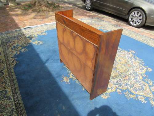 Cute Vintage Bookshelf perfect for a kids bedroom