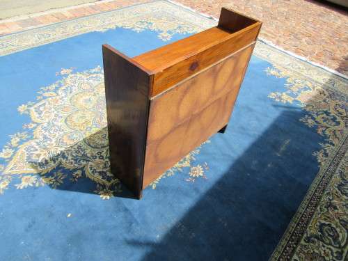 Cute Vintage Bookshelf perfect for a kids bedroom