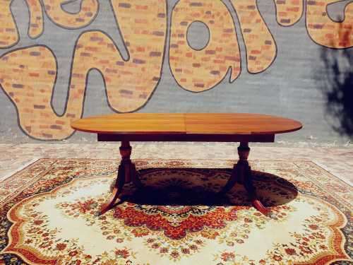 Hartman Keppler six-seater dining room set with two carver chairs