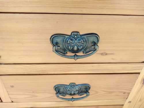 Country Cottage Style Butchers Block,  Kitchen Island solid oregan with six drawers.