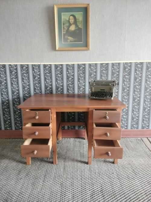Lovely Vintage Desk with 6 Drawers (Collection only)