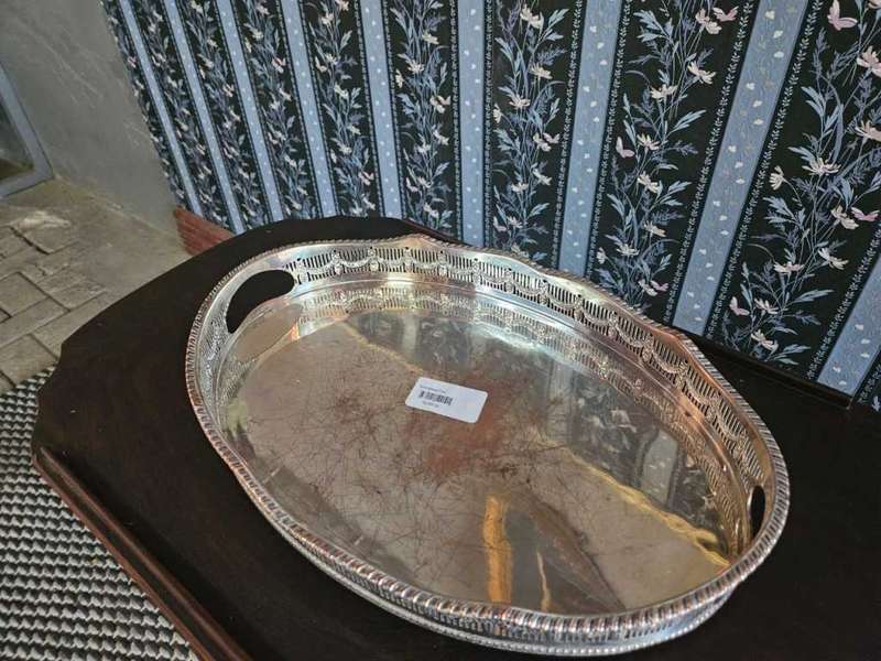 Silver Plated Oval Gallery Tray Vinners England Alpha plate The Cutlers Company 1836 H 5 x 45 x 29cm