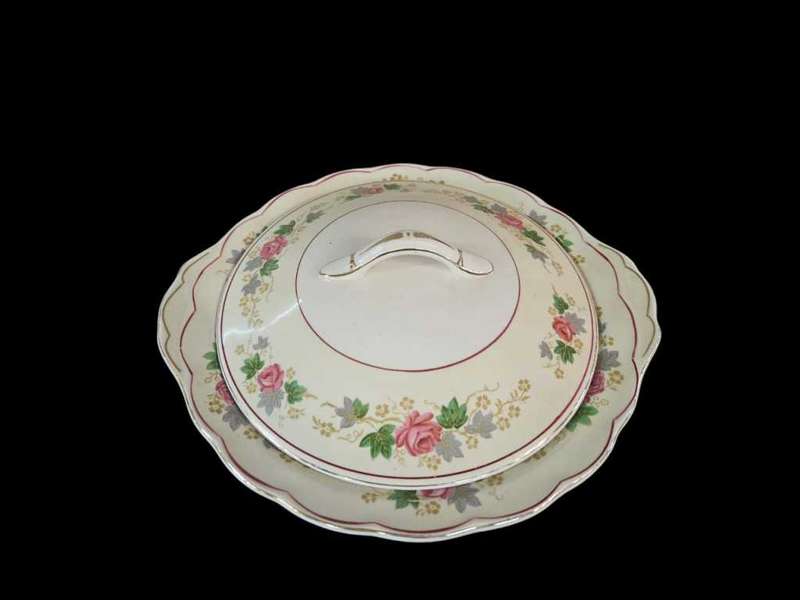 Vintage Grindley Creampetal Lided Vegetable Dish