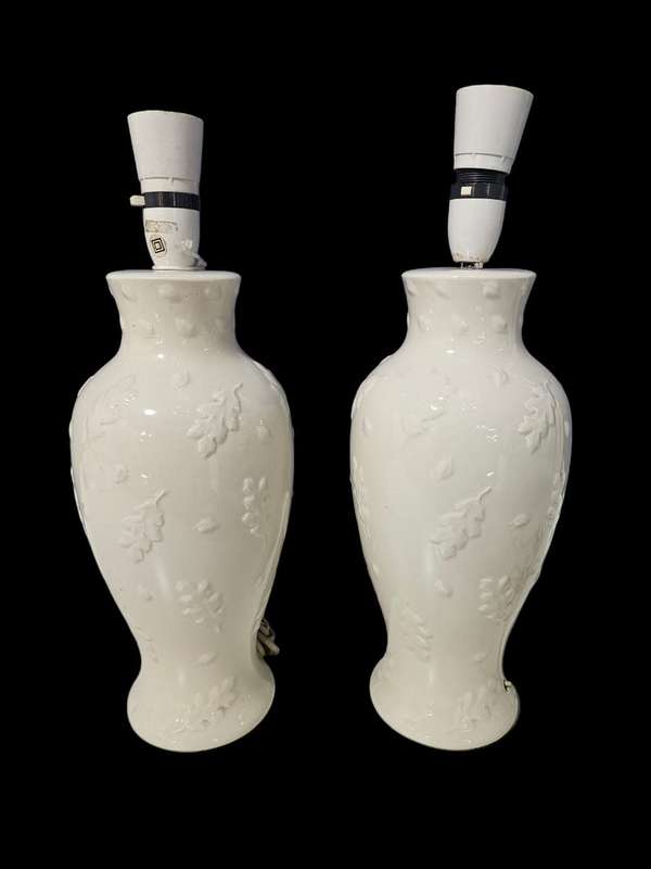 Pair of Elegant Glazed Ceramic Porcelain Table Lamps