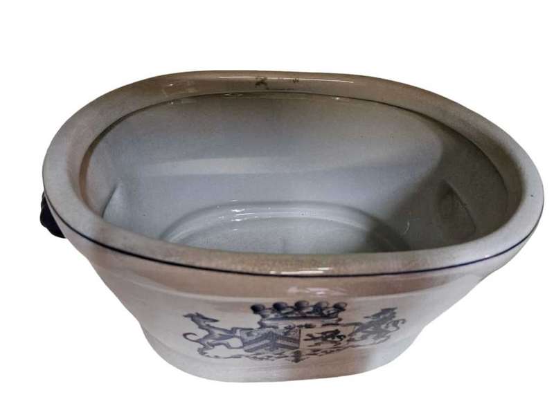 Victorian Style ceramic blue and white decorative ice bucket or planters
