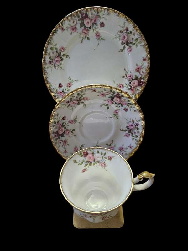 Royal Albert Cottage Garden trio
