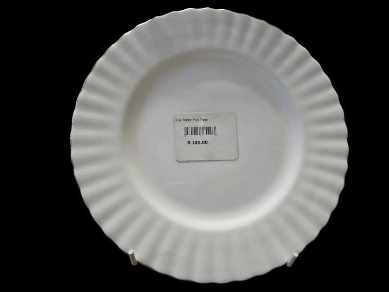 Royal Albert Valdor fish plate