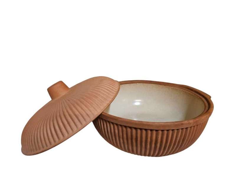 Vintage Terracotta Casserole Dish with Lid