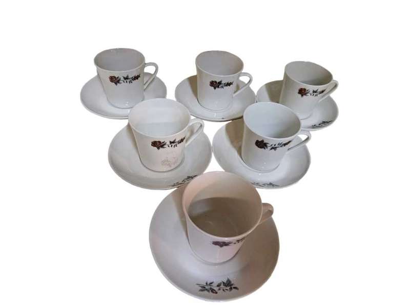 Set of 6 Vintage Tea due's with a rose pattern