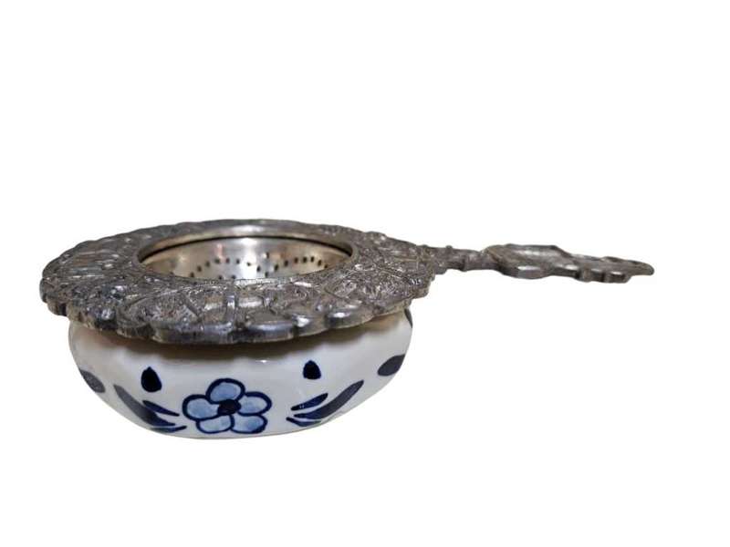 Delft Blue Tea Strainer