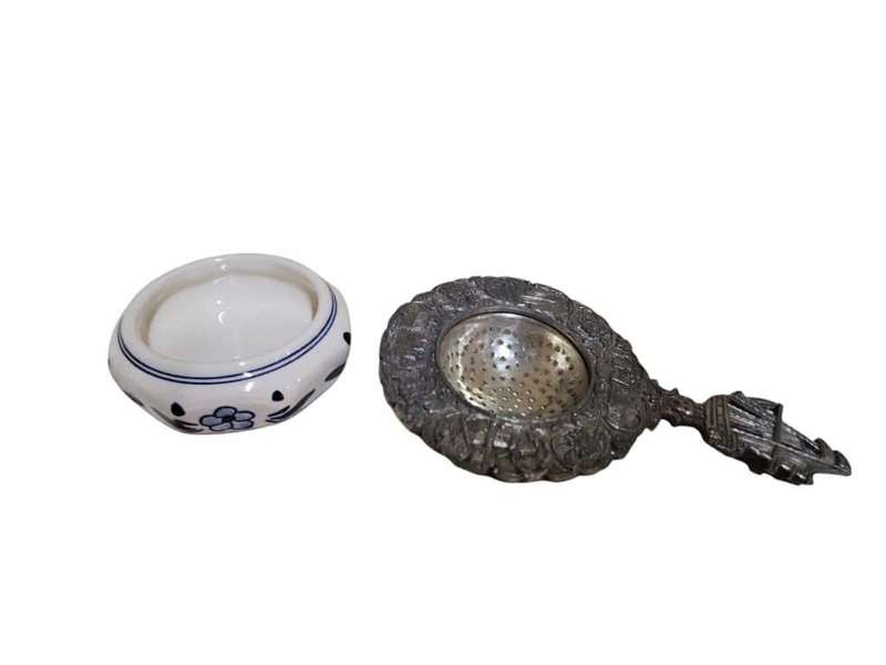 Delft Blue Tea Strainer