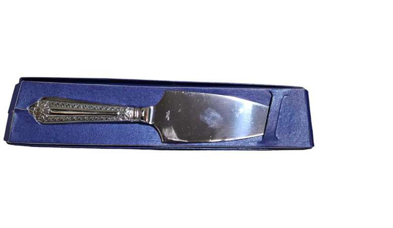 Cake Server