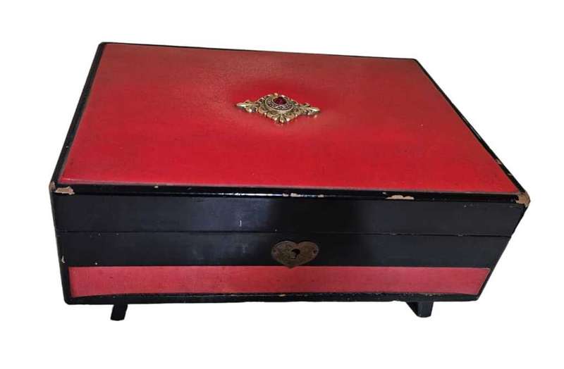 Antique Japanese Jewelry Box
