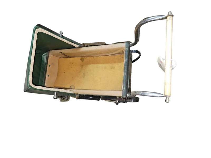 Triang 1930's dolls pram