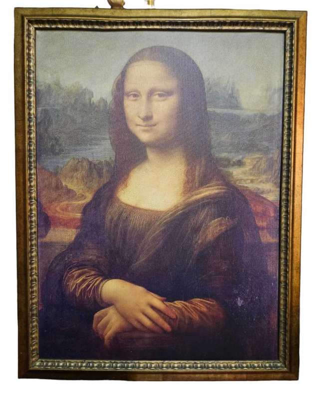 Exquisite Framed Mona Lisa on canvas, a timeless masterpiece 66x50cm