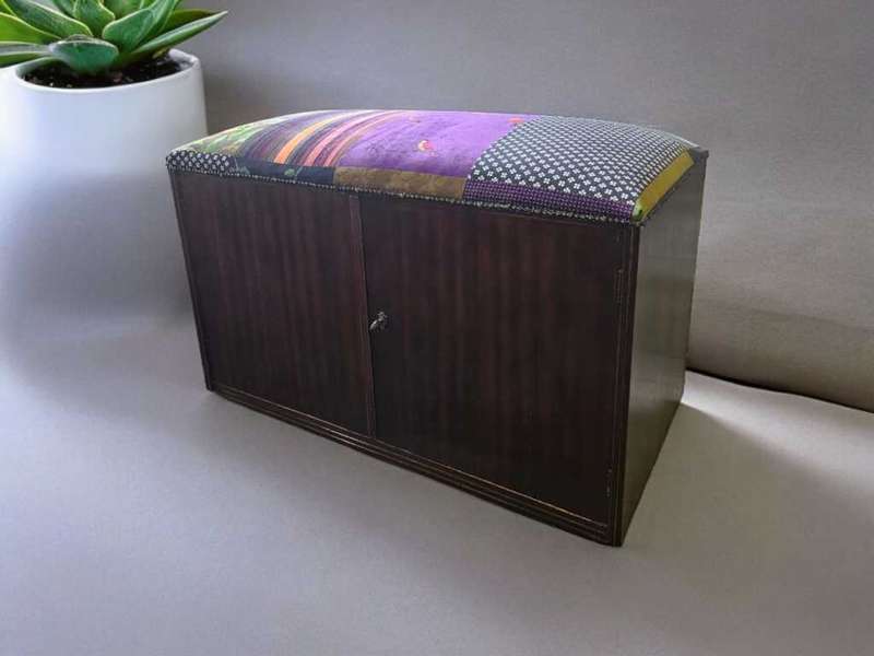 shoe cabinet/bedroom Ottoman