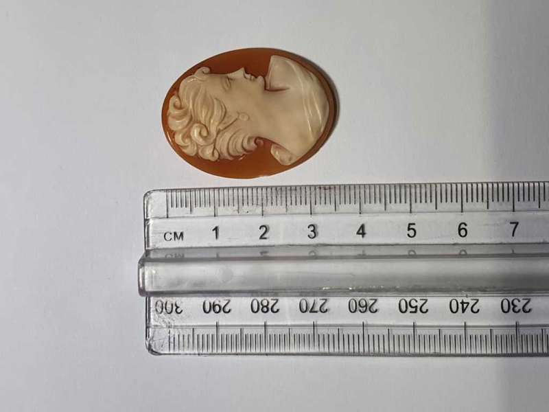 Vintage Cameo
