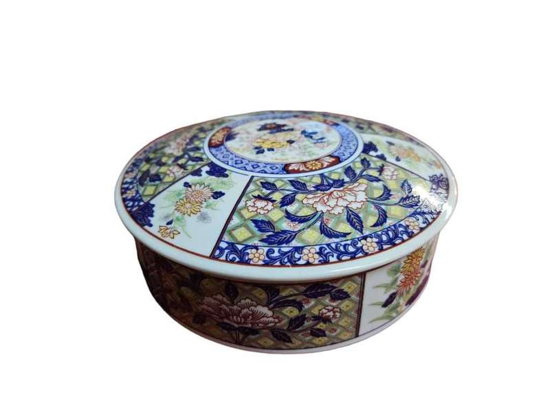 Vintage Imari Style Porcelain Trinket Box