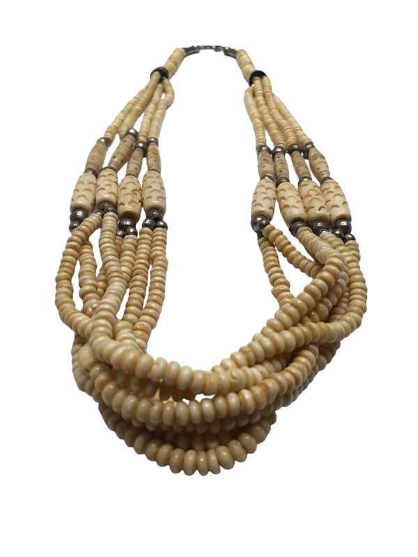 Vintage ivory necklace is a timeless and elegant piece that measures 32cm