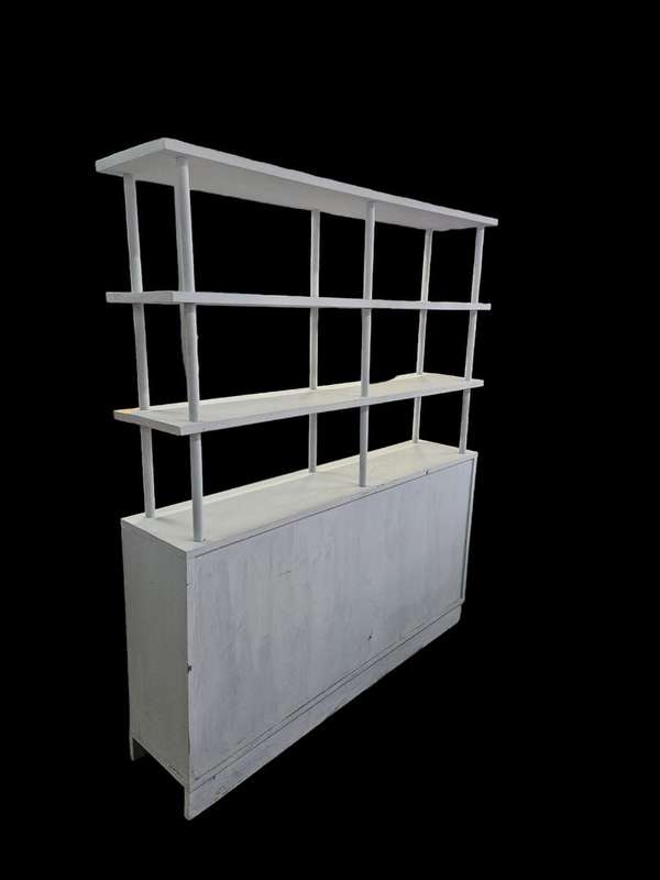 White Shelf