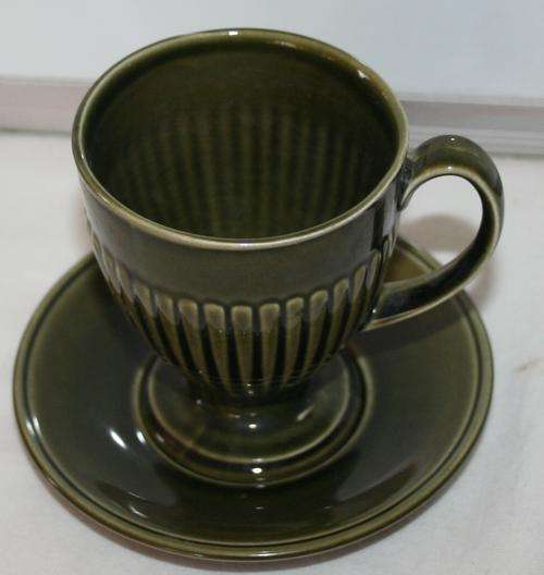 MAGNIFICENT CALTON WARE TEA CUPS MADE IN ENGLAND