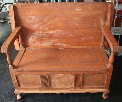 MAGNIFICENT ANTIQUE OAK MUNKS BENCH/TABLE/ KIST