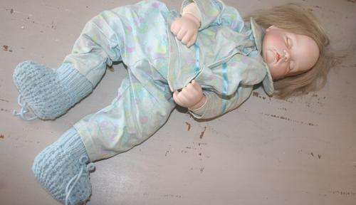 BEAUTIFUL VINTAGE/ ANTIQUE PORCELAIN DOLL