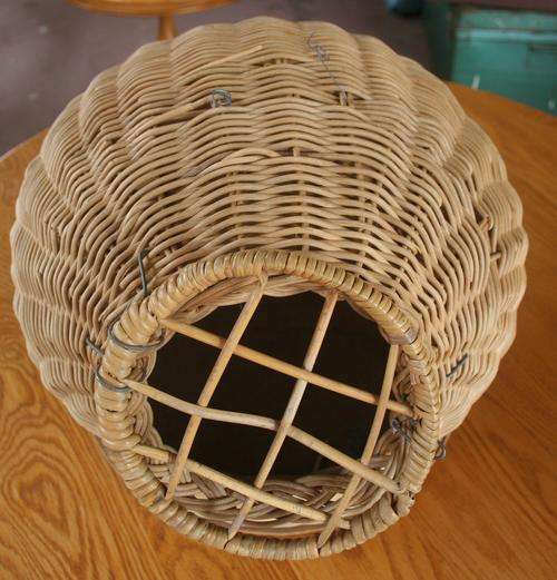 FANTASTIC VINTAGE WICKER PET POD - WOVEN CAT BED & CARRIER