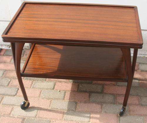 STUNNING ANTIQUE, VERY BEAUTIFUL DISPLAY / DRINKS TROLLEY WITH THE ORIGINAL TEA TRAY