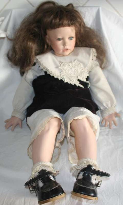 A ABSOLUTELY GORGEOUS VINTAGE/ANTIQUE VERY LARGE VICTORIAN STYLE DOLL LOOKING FOR A GOOD HOME