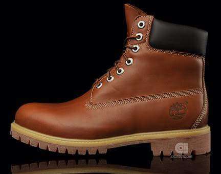 *DESIGNER (TIMBERLAND) MEN'S BOOTS* SIZE 7 - NO BOX