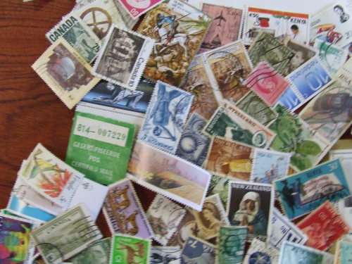 1000+ mix used world stamps