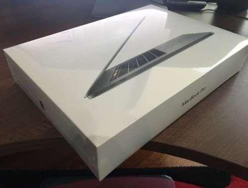 *No Reserve * 2019 Touch Bar Sealed Apple Macbook Pro 13inch