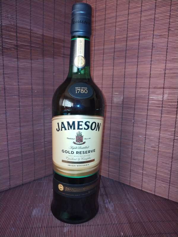 APPRECIATING DISCONTINUED JAMESON GOLD RESERVE WHISKEY