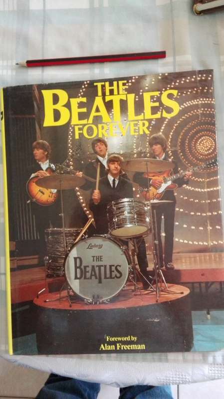 2 Books THE BEATLES; The Beatles Complete Piano Vocal / Easy Organ plus Beatles Forever Helen Spence