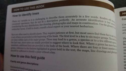 POOLEY'S TREES of Eastern South Africa A COMPLETE GUIDE RICHARD BOON