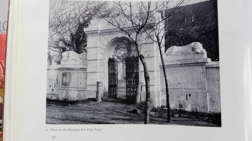 ARGITEKTONIESE SKOONHEID IN KAAPSTAD SE KOMPANJIESTUIN 1777-1805 D BAX 1963 EN C KOEMAN