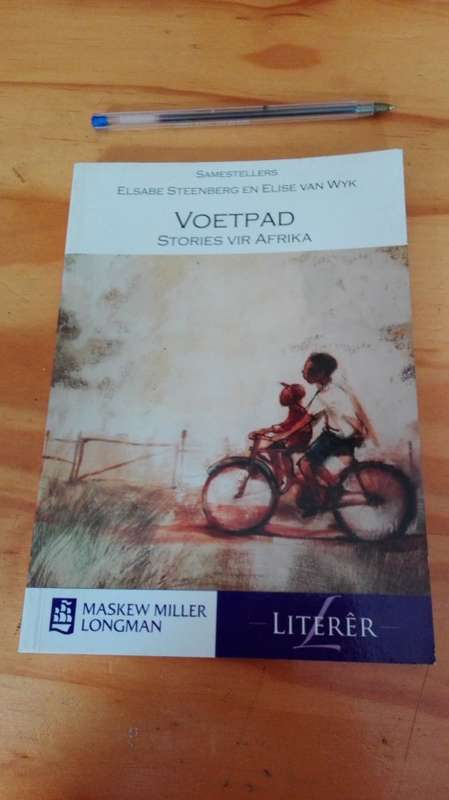 VOETPAD Samestellers ELSABE STEENBERG en ELSE van WYK STORIES VIR AFRIKA