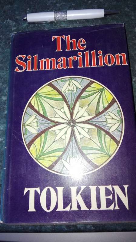 THE SILMARILLION TOLKIEN  ( Hardcover First Edition 1977 )
