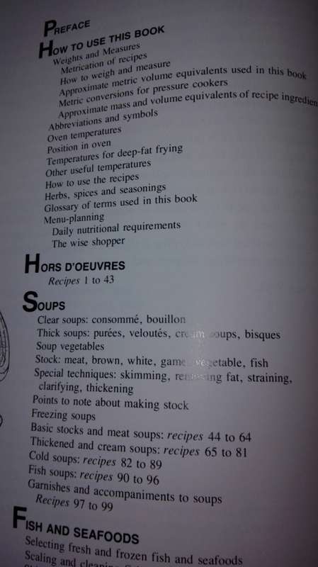 THE COMPLETE SOUTH AFRICAN COOKBOOK MAGDALEEN VAN WYK ( very good condition ) )