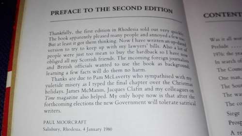 A SHORT THOUSAND YEARS The End of the Rhodesian`s Rebellion Paul L Moorcraft Rhodesia