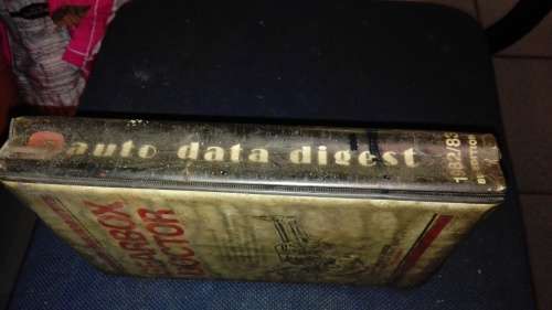 AUTO DATA DIGEST 82/83  ( Cars ) ( 1982 /1983 )